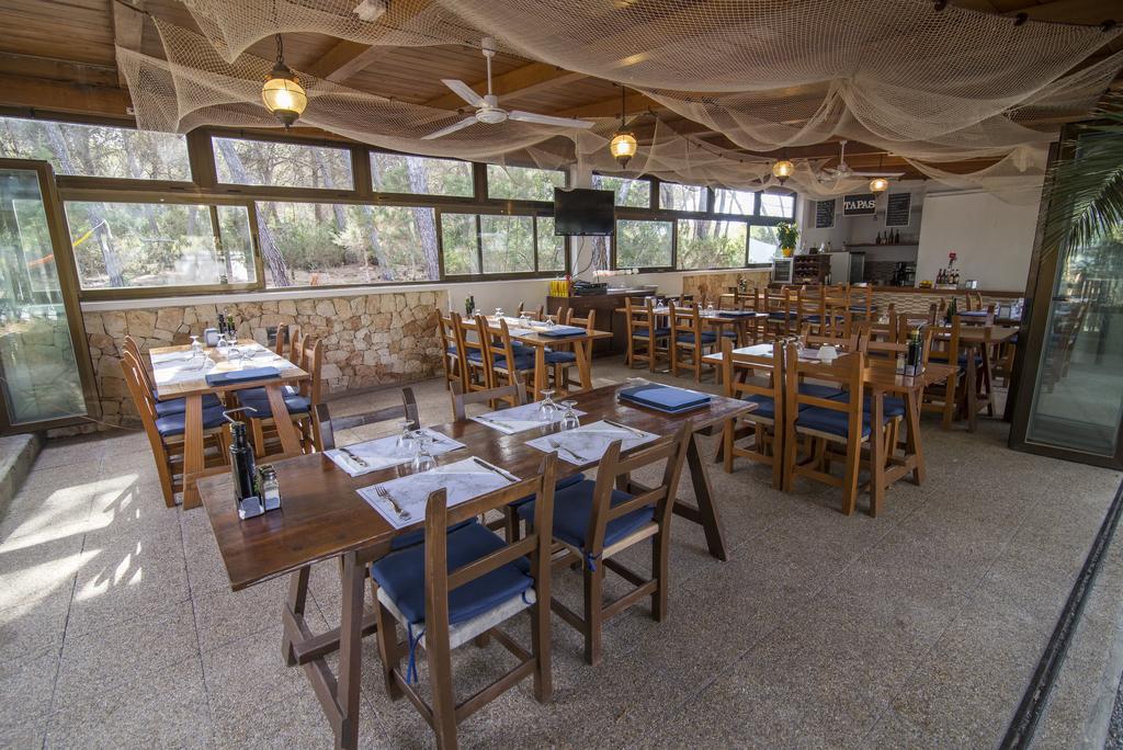 Hostal Cala Boix Es Cana Kültér fotó