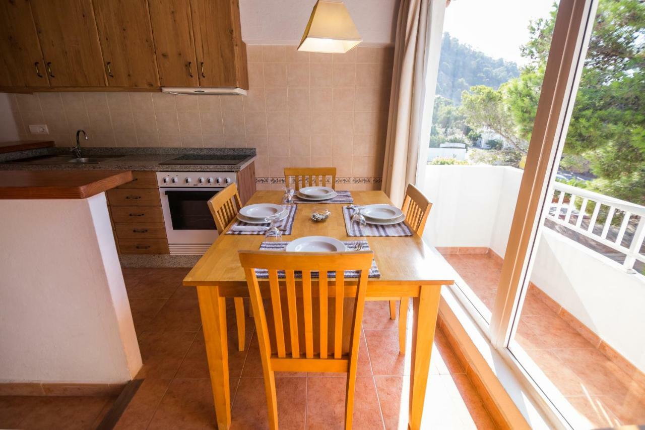 Hostal Cala Boix Es Cana Kültér fotó
