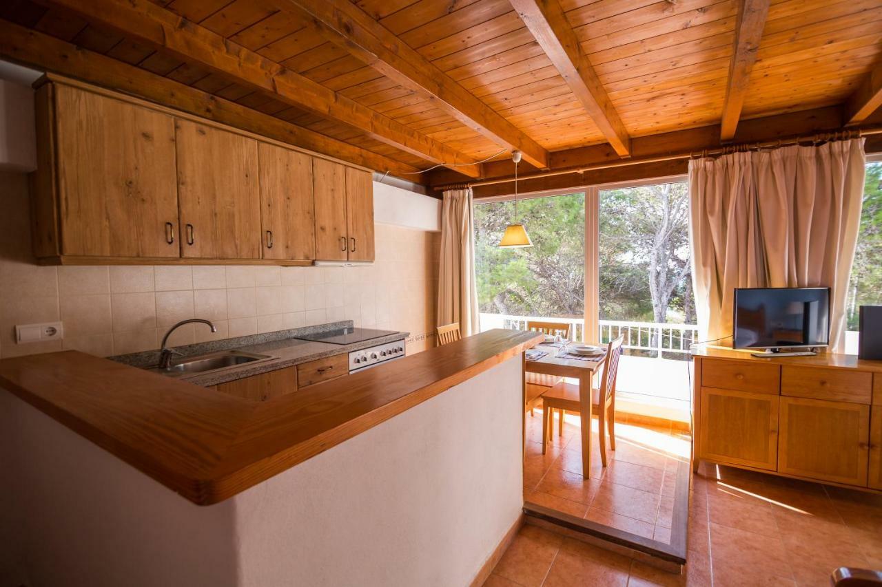 Hostal Cala Boix Es Cana Kültér fotó