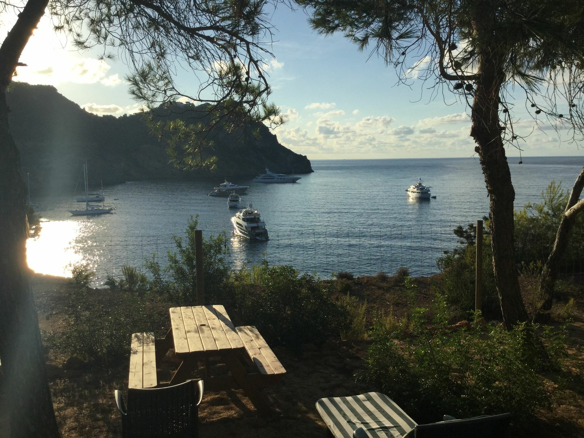 Hostal Cala Boix Es Cana Kültér fotó
