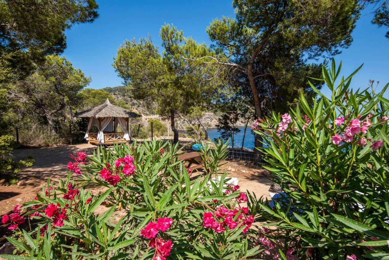 Hostal Cala Boix Es Cana Kültér fotó